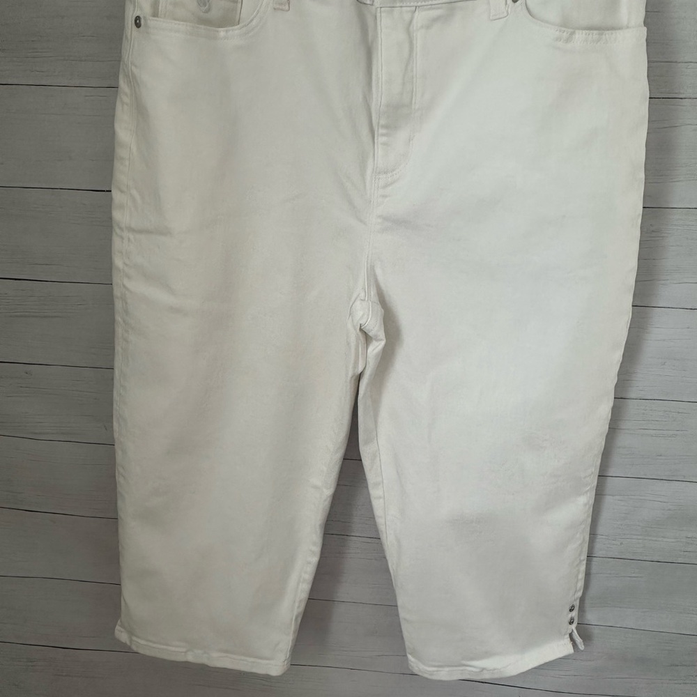 Gloria Vanderbilt Women’s White Capri Size 14p Amanda Denim Classic Rise